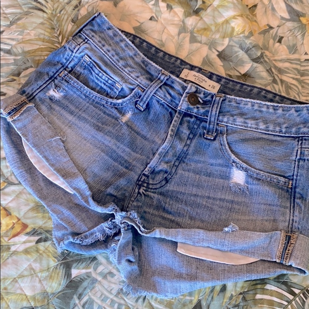 Boyfriend Cur Distressed Jean Short